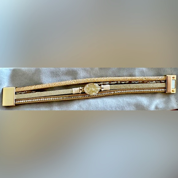 Rose Gold Colored Bracelet - Picture 1 of 3